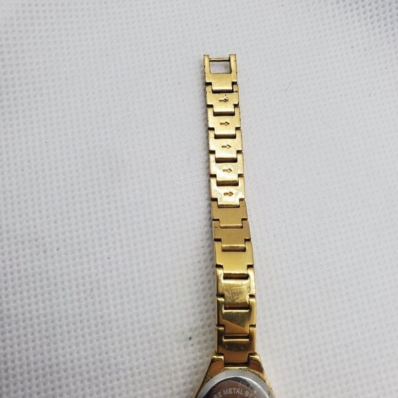 Elgin Gold Colored Watch - Picture 11 of 11